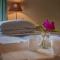 North Lake Waterfront Home by EMR Vacation Rentals