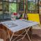 The Lakeside Cottage by EMR Vacation Rentals