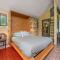 The Lakeside Cottage by EMR Vacation Rentals