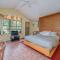 The Lakeside Cottage by EMR Vacation Rentals