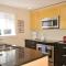 Heron View Cottage by EMR Vacation Rentals