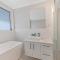 KozyGuru | Austral | 5 Bed Comfy House