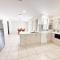 4 Bedroom on Kimberley