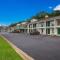 Quality Inn & Suites Greensboro near Lake Oconee