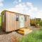 Woodside Hut 2 - Uk36106