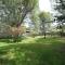 A pretty family house located in a tranquil area with a pretty view of the Luberon range.