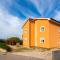 Nice Apartment In Sveti Vid-Miholjice