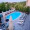 City view & pool apartment