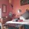 Dar Sam - Red Room