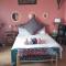 Dar Sam - Red Room