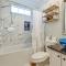 Bluffton Getaway with Fenced Yard 7 Mi to Beach!