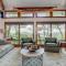 Falken Haus - Relax in Seclusion with Panoramic Lake Views