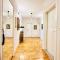 Chic Riverview Apartment