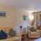 Lily Cottage - Uk40101