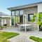 2 Bedroom Awesome Home In Sint-Annaland