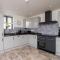 The Coach House - Ukc2772