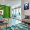 Winter the Dolphins Beach Club, an Ascend Collection Hotel