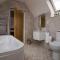 The Coach House - Ukc2772