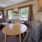 Spacious 8 Berth Caravan For Hire At Southview Holiday Park Ref 33002Tc