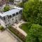 Logis Hôtel Les Maréchaux