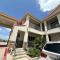 Scottish Inn and Suites