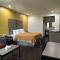 Scottish Inn and Suites