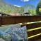 Chalet-Stil mit Pool und Bergblick