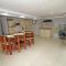 Peaceful 4 Bedroom Flat in Germiston with WI-FI