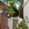 Bradstone Garden Retreat With Own Entrance