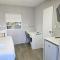 Hive Hotel, Moruya