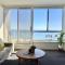Oceanview escape in beachside Glenelg