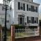 Historic Hill Inn