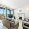 Kymma Seaview #24