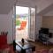 Penthouse Paulina - Large Sunny Terrace - Seaview - 250m to Beach and Restaurants - Free Parking - Trogir and Ciovo - 15 minutes to airport