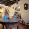 Casa de piedra del siglo XVII restaurada con encanto, para 8 personas, en Castelló d'Empúries - ES-228-96