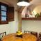 Casa de piedra del siglo XVII restaurada con encanto, para 8 personas, en Castelló dEmpúries - ES-228-96