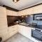 Chalet standing avec piscine chauffée, proche plage et commerces, équipé de WiFi - 6 couchages. - FR-1-361-513