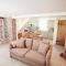 2 Bed in Abergavenny 42909