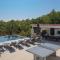 Villa Eris