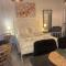 Lazuli Sea View & Pool Studio 303