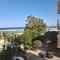 Lazuli Sea View & Pool Studio 303