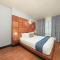 Chesterfield Hotel & Suites