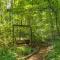 Peaceful Hideaway Treehouse near Little River Canyon