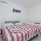 Apartments with parking space Sumpetar, Omis - 950
