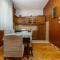 Apartments with parking space Sumpetar, Omis - 950