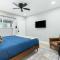 The Charlotte Sequoia Motel R2