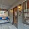 Wanderers Den - Peaceful mountain views Wifi and homey comforts