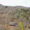 Wanderers Den - Peaceful mountain views Wifi and homey comforts
