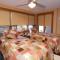 Fasching Haus Unit 210, Deluxe Condo w/ A/C, Private Deck, 2 Blocks from Downtown Aspen