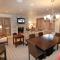 Fasching Haus Unit 210, Deluxe Condo w/ A/C, Private Deck, 2 Blocks from Downtown Aspen